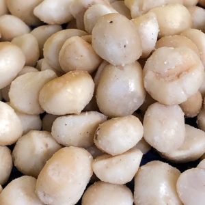 Raw Macadamia Nut Pieces
